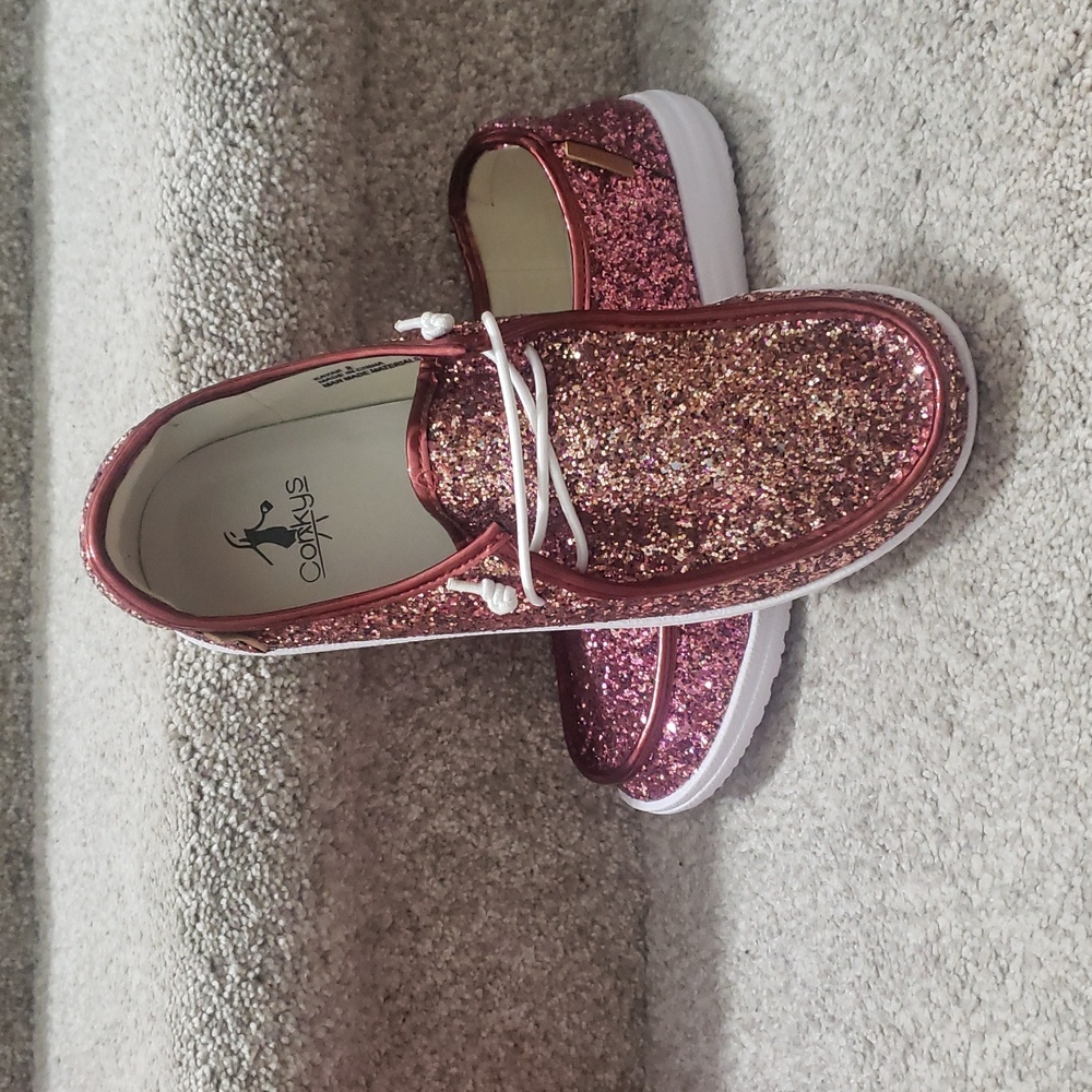 Maroon glitter shoes NIB Size 8 Only - Picture 10 of 10